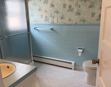 212 Orchard Street - Photo Thumbnail 9