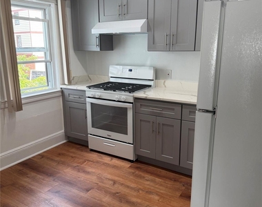 212 Orchard Street - Photo Thumbnail 1
