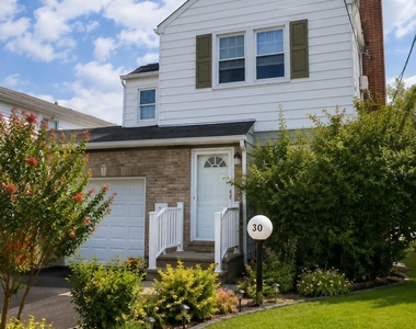 187 Perry Street - Photo Thumbnail 1