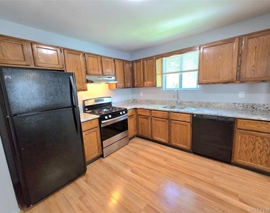 95 Valentine Avenue - Photo Thumbnail 8