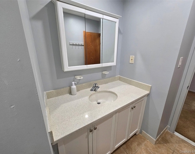 95 Valentine Avenue - Photo Thumbnail 12