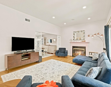 80 Hickory Hill Drive - Photo Thumbnail 4