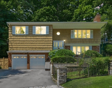 80 Hickory Hill Drive - Photo Thumbnail 2