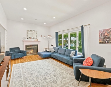 80 Hickory Hill Drive - Photo Thumbnail 3
