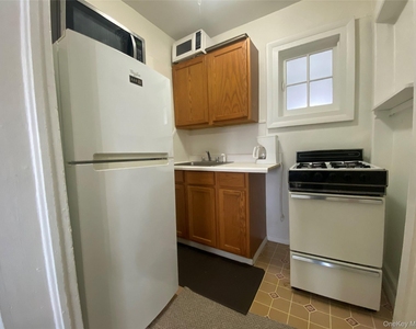 94 Sanfordville Road - Photo Thumbnail 4