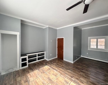 9 Elm Road - Photo Thumbnail 2