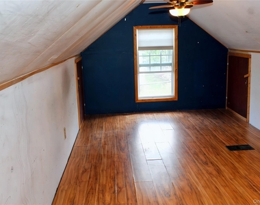 295 Lucas Avenue - Photo Thumbnail 21