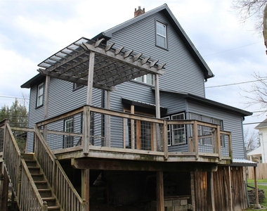 295 Lucas Avenue - Photo Thumbnail 5