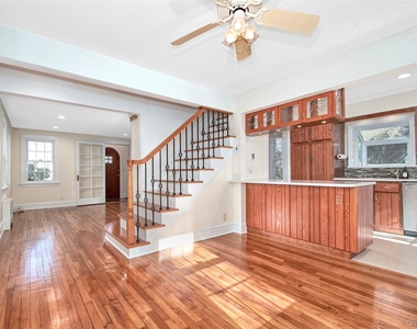 17 Haven Avenue - Photo Thumbnail 8