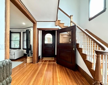 453 Palmer Avenue - Photo Thumbnail 4