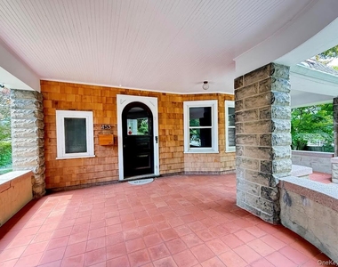 453 Palmer Avenue - Photo Thumbnail 3