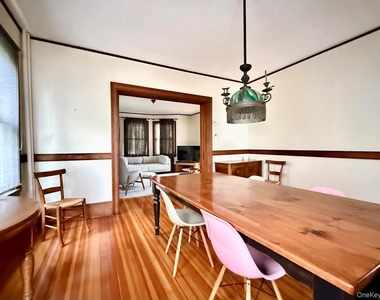 453 Palmer Avenue - Photo Thumbnail 10