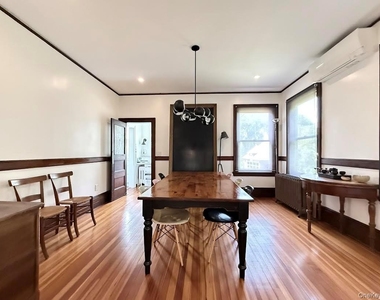 453 Palmer Avenue - Photo Thumbnail 11