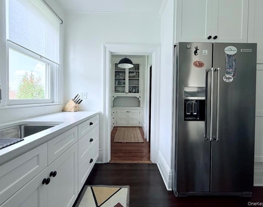 453 Palmer Avenue - Photo Thumbnail 15
