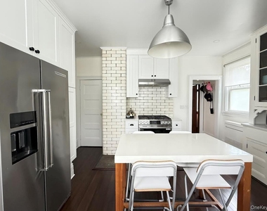 453 Palmer Avenue - Photo Thumbnail 16