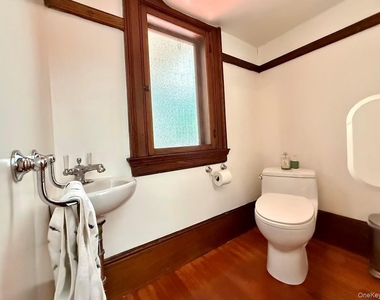 453 Palmer Avenue - Photo Thumbnail 22