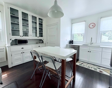 453 Palmer Avenue - Photo Thumbnail 14