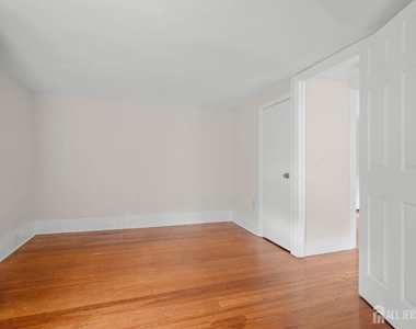 432 Plainsboro Road - Photo Thumbnail 14