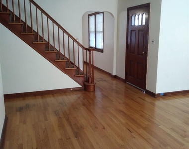 503 Main Street - Photo Thumbnail 3