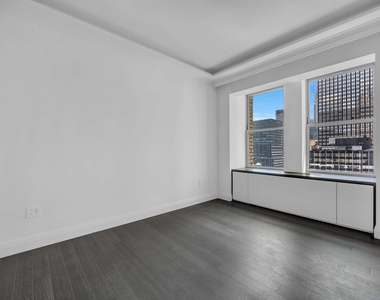 303 Park Avenue - Photo Thumbnail 8