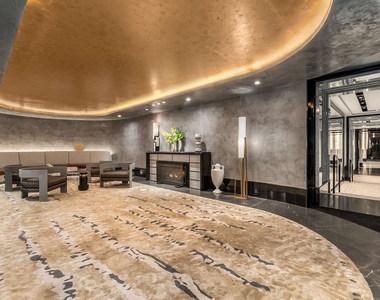 303 Park Avenue - Photo Thumbnail 2