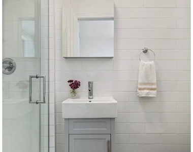 775 Riverside Drive - Photo Thumbnail 8