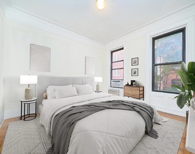 414 E 89th Street - Photo Thumbnail 2