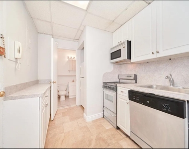 331 W 43rd Street - Photo Thumbnail 1
