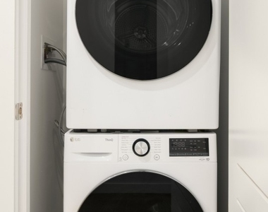 1042 Atlantic Avenue - Photo Thumbnail 4