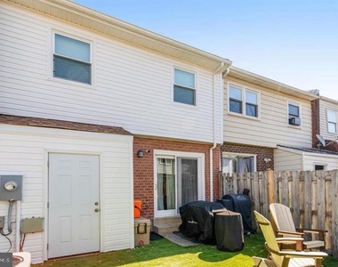 2454 Kilpatrick Place - Photo Thumbnail 18
