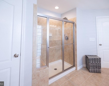 8727 Raleigh Mews - Photo Thumbnail 26