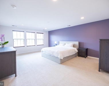 8727 Raleigh Mews - Photo Thumbnail 20