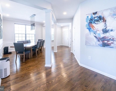 8727 Raleigh Mews - Photo Thumbnail 9