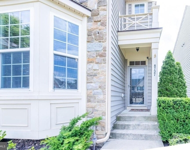 8727 Raleigh Mews - Photo Thumbnail 4