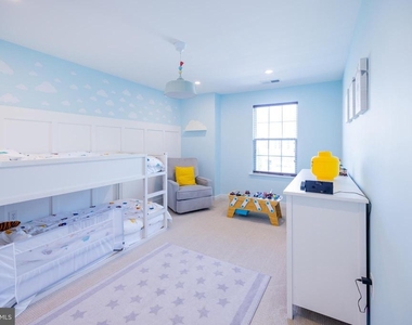 8727 Raleigh Mews - Photo Thumbnail 30