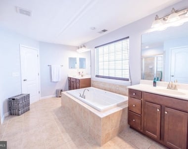 8727 Raleigh Mews - Photo Thumbnail 24