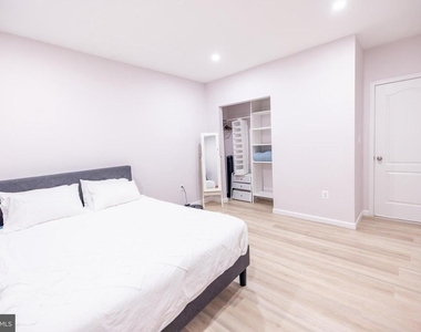 8727 Raleigh Mews - Photo Thumbnail 45