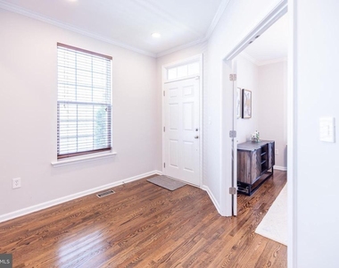 8727 Raleigh Mews - Photo Thumbnail 19