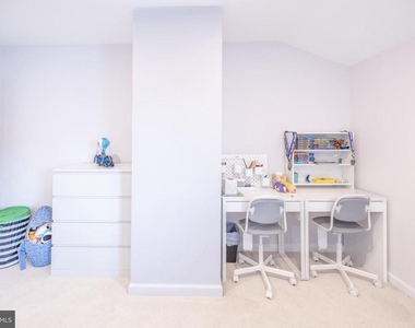 8727 Raleigh Mews - Photo Thumbnail 33