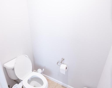 8727 Raleigh Mews - Photo Thumbnail 18