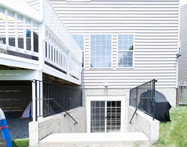 8727 Raleigh Mews - Photo Thumbnail 51