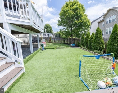 8727 Raleigh Mews - Photo Thumbnail 56