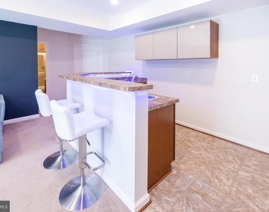 8727 Raleigh Mews - Photo Thumbnail 41