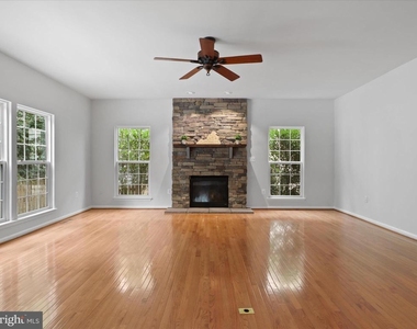 14203 Murphy Terrace - Photo Thumbnail 15