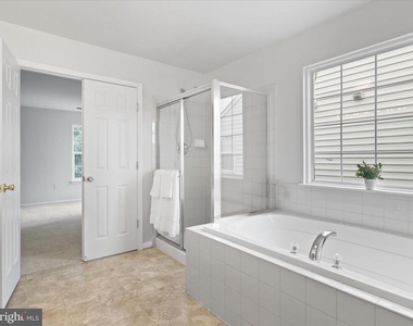 14203 Murphy Terrace - Photo Thumbnail 24