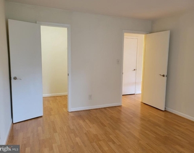 3178 Summit Square Drive - Photo Thumbnail 22