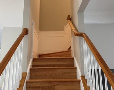 6156 Manchester Park Circle - Photo Thumbnail 4
