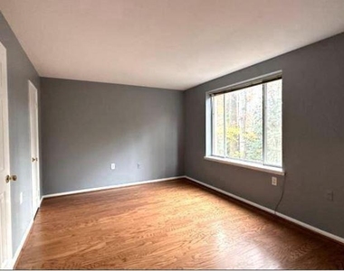 7753 Patriot Drive - Photo Thumbnail 5