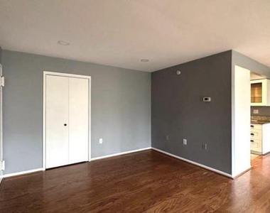7753 Patriot Drive - Photo Thumbnail 1
