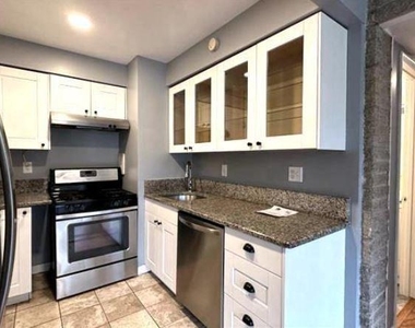 7753 Patriot Drive - Photo Thumbnail 4
